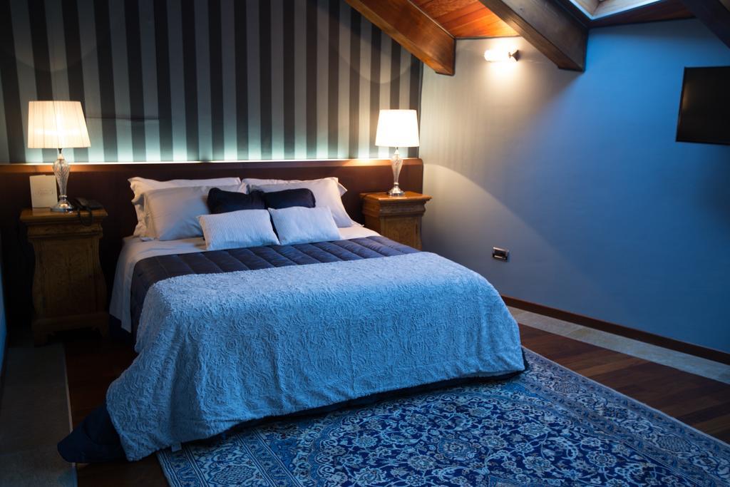 Hotel Dei Pittori Турин Экстерьер фото