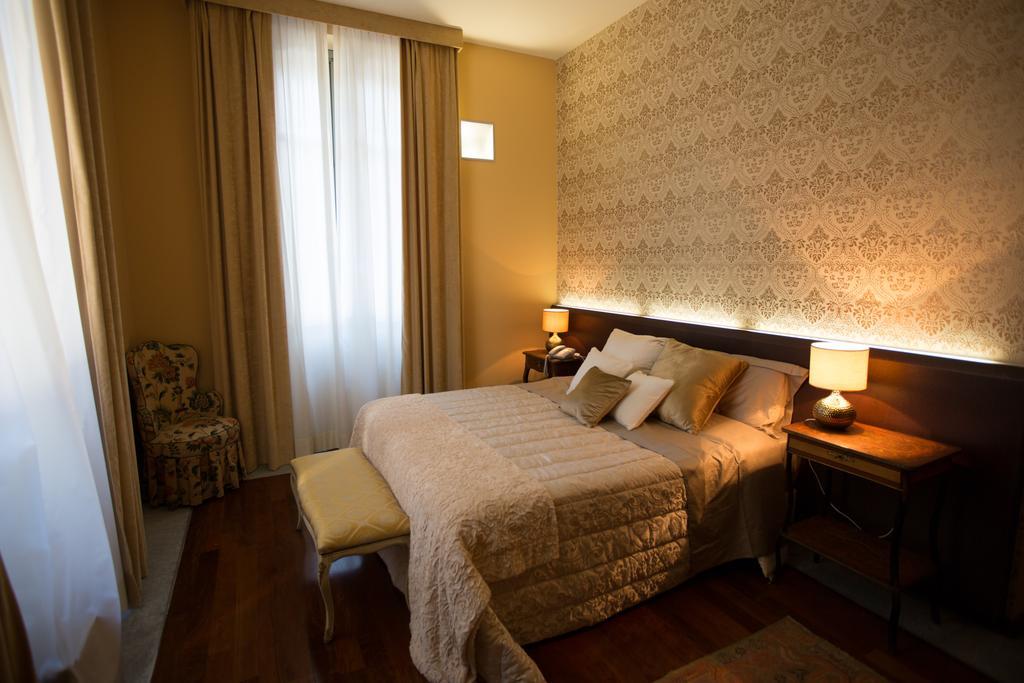 Hotel Dei Pittori Турин Экстерьер фото